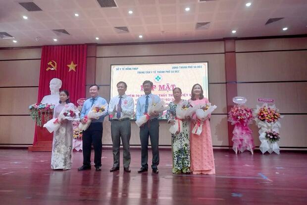 Trung tâm Y tế thành phố Sa Đéc tổ chức họp mặt kỷ niệm 70 năm Ngày Thầy thuốc Việt Nam 27/02/2025