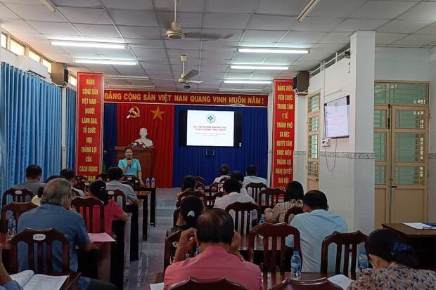 Trung tâm Y tế thành phố Sa Đéc tổ chức lớp tập huấn nâng cao trình độ chuyên môn cho cán bộ làm công tác an toàn thực phẩm tuyến xã, phường năm 2025